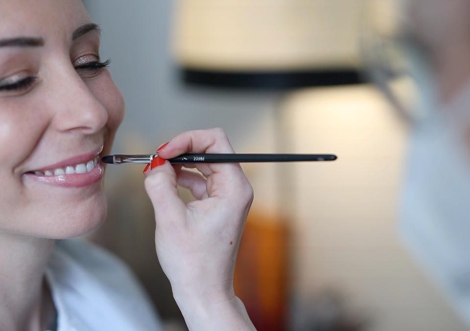 Schwangerschaftsfotoshooting-mit-Make-up-und-Hair-Styling-